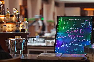 《GTA6》精美壁纸欣赏 男女主角登场亮相